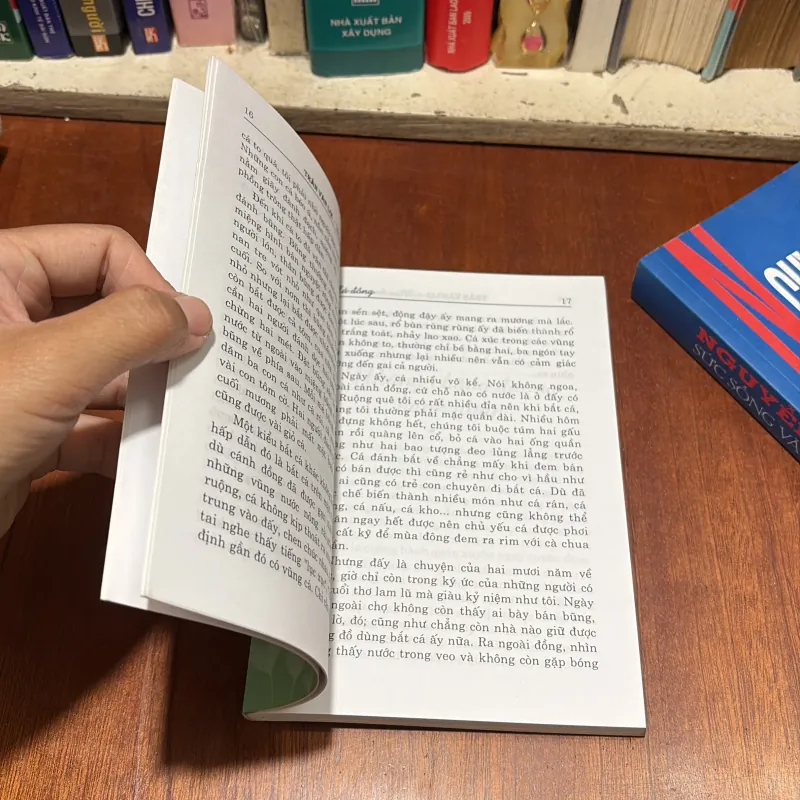 II Tản Văn: Mùa Hoa Xoan Tím - Trần Văn Lợi - 2016 786245