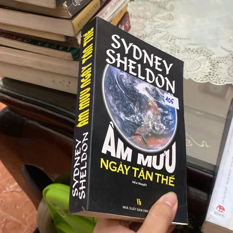ÂM MƯU NGÀY TẬN THẾ - SIDNEY SHELDON 414768