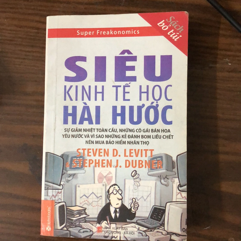 Sách Siêu kinh tế học hài hước 283830