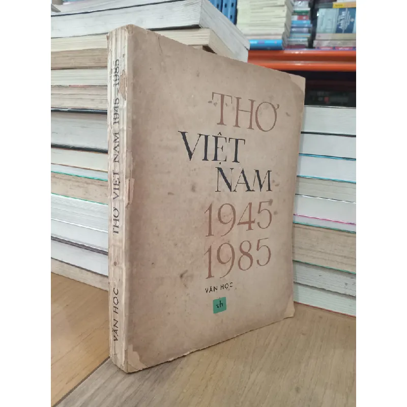 Thơ Việt Nam 1945-1985 695435