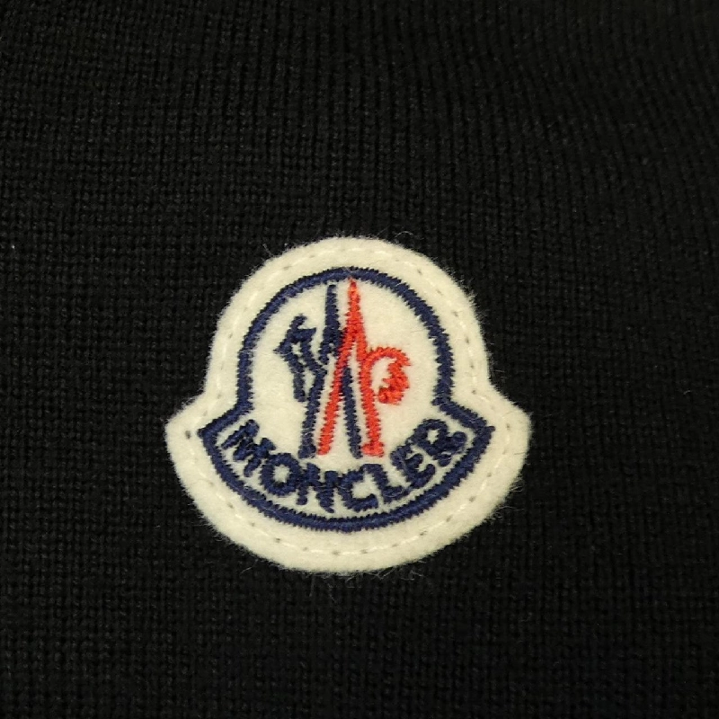 Moncler MONCLER 20939B51000 Áo khoác lông 627949