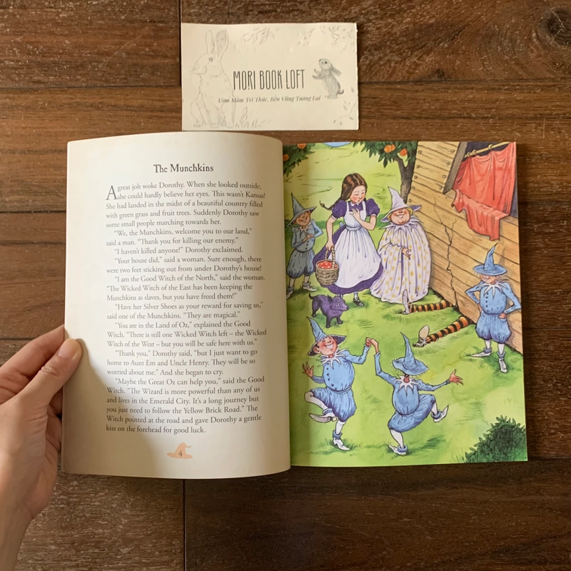 Sách tranh tiếng anh The Wizard of Oz, Used, Classic Collection 462342