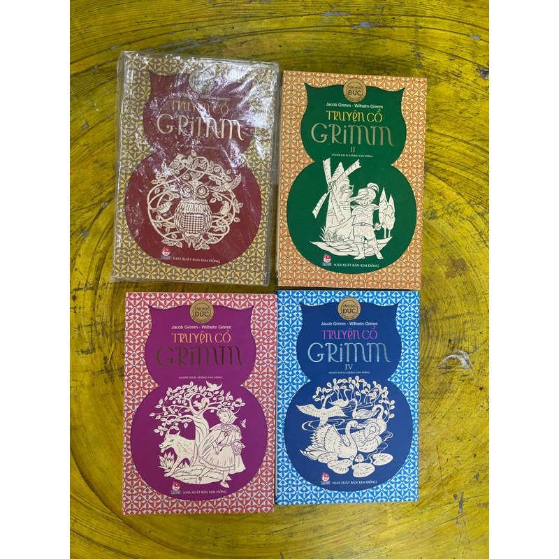 Truyện cổ Grimm bốn cuốn đầy đủ nhất 469669