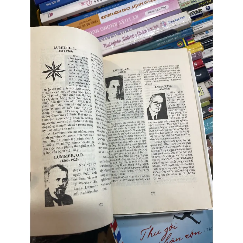 TỪ ĐIỂN CÁC DANH NHÂN KHOA HỌC VÀ KỸ THUẬT THẾ GIỚI - LÊ MINH TRIẾT Chủ biên 974411