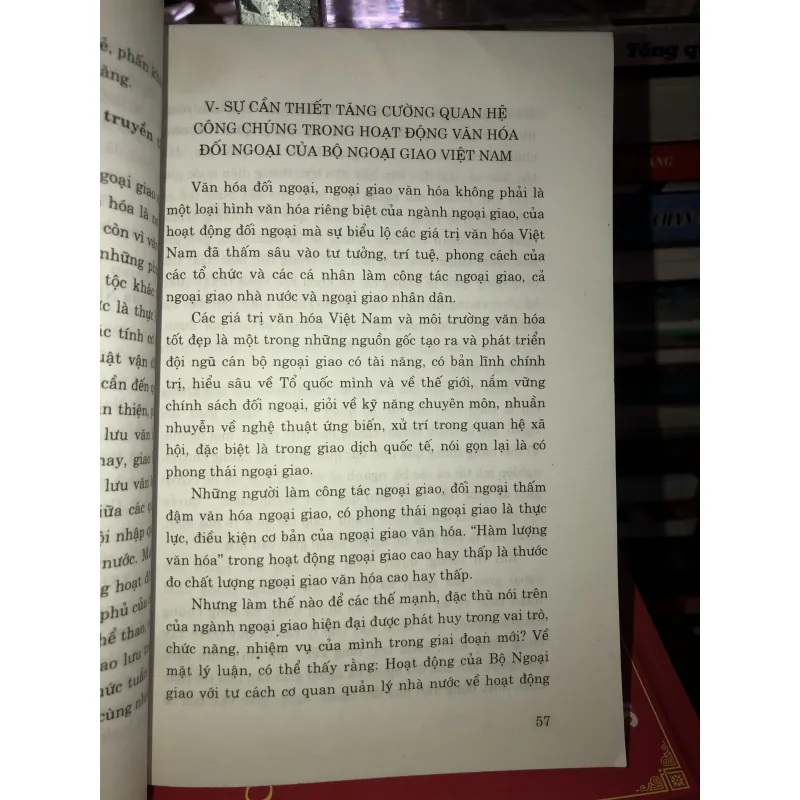 Giáo trình quan hệ công chúng chính phủ trong văn hóa đối ngoại  758345