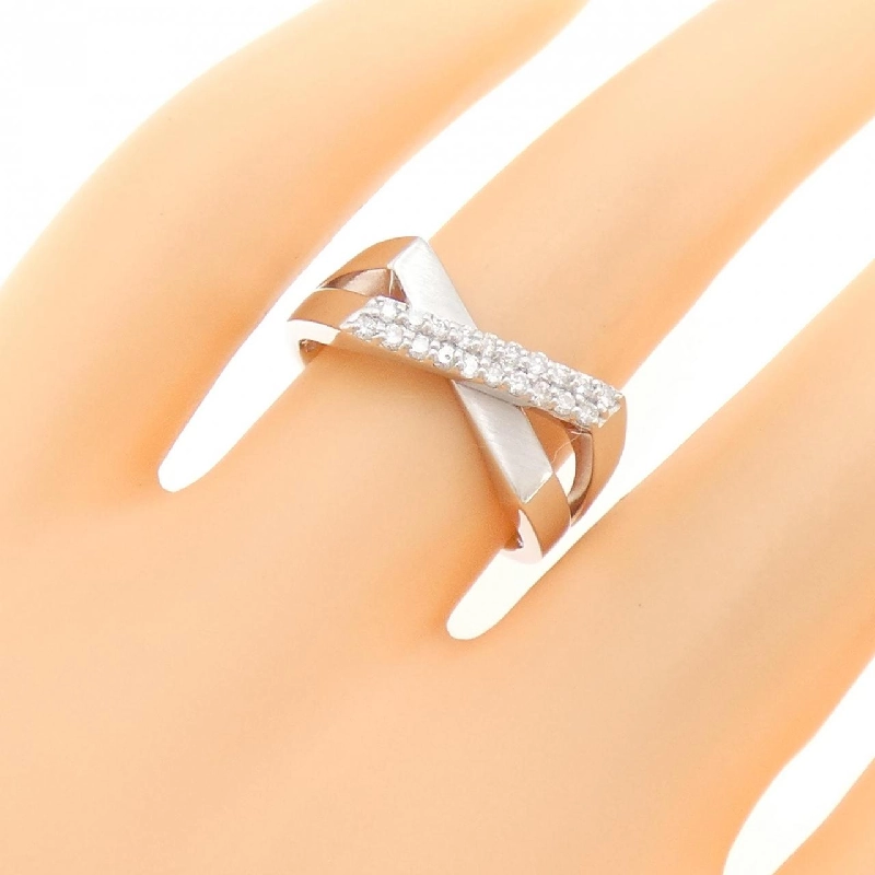 Nhẫn kim cương K18WG 0.20CT 671961