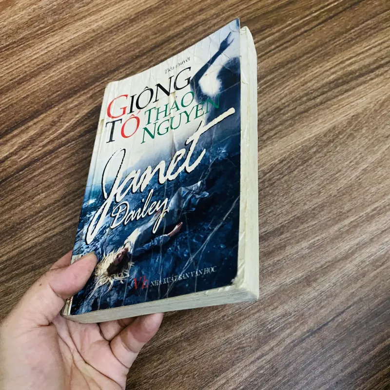 Giông tố thảo nguyên - Janet Dailey 1024214