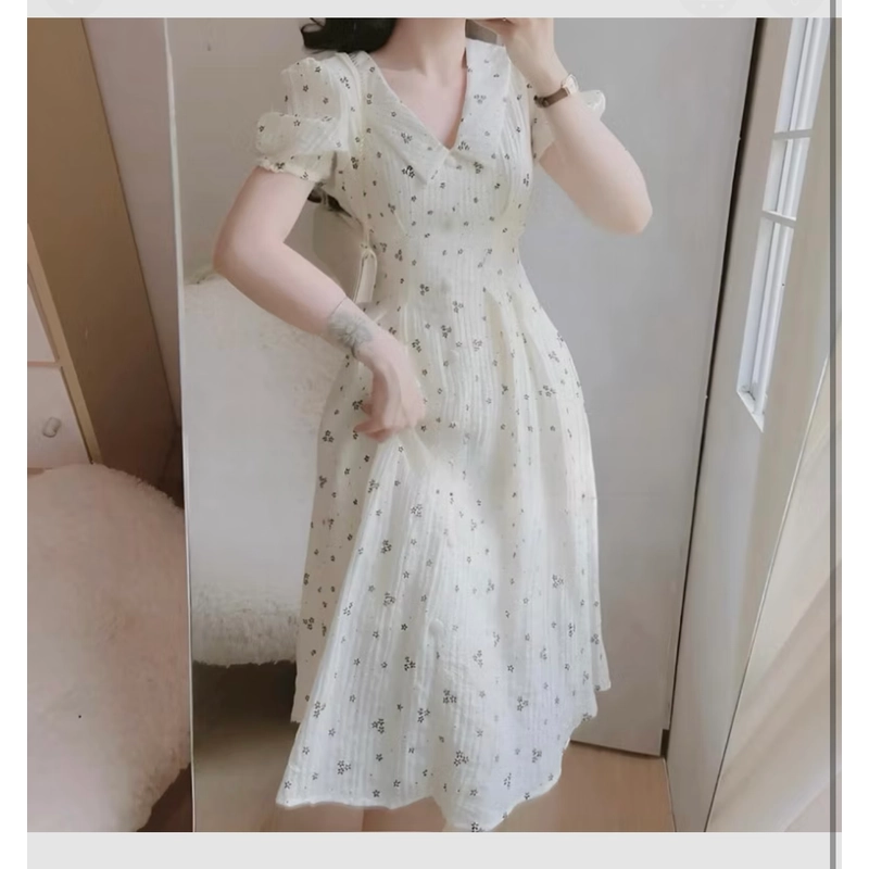Đầm tiểu thư bồng bềnh, chất xốp hoa, size M, mặc 1 lần  462066