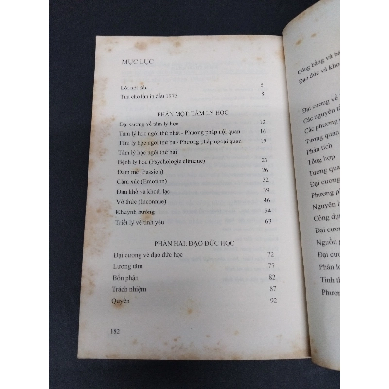 Hướng đến chân thiện mỹ mới 70% bẩn bìa, ố vàng, ẩm nhẹ 2011 HCM2110 Vũ Đức Sao Biển TÂM LÝ 917594