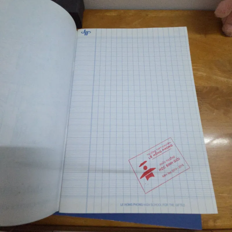 Tập học sinh 100 trang Lê Hồng Phong ( chưa sử dụng) mẫu xưa 1030778