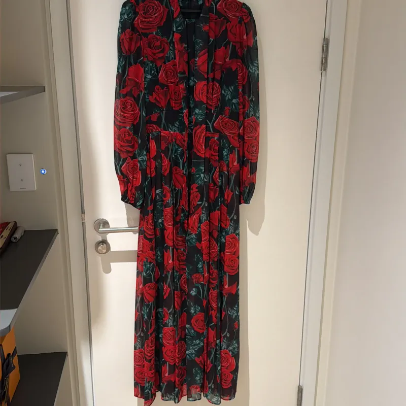 Váy dài thiết kế cao cấp size L, mới 99% 1009527