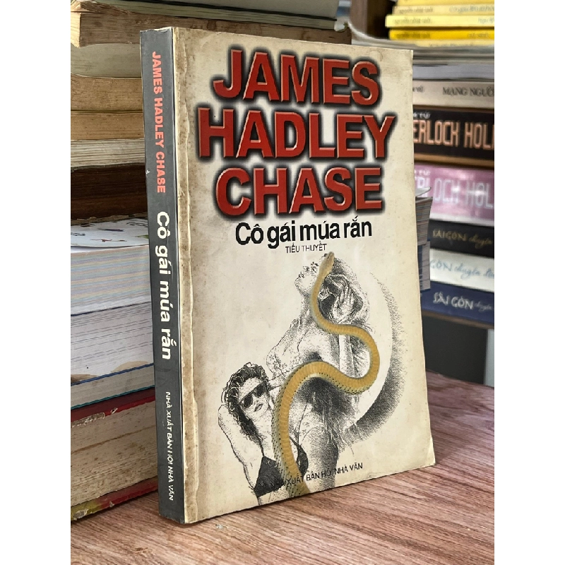 Cô Gái Múa Rắn - James Hadley Chase 465341