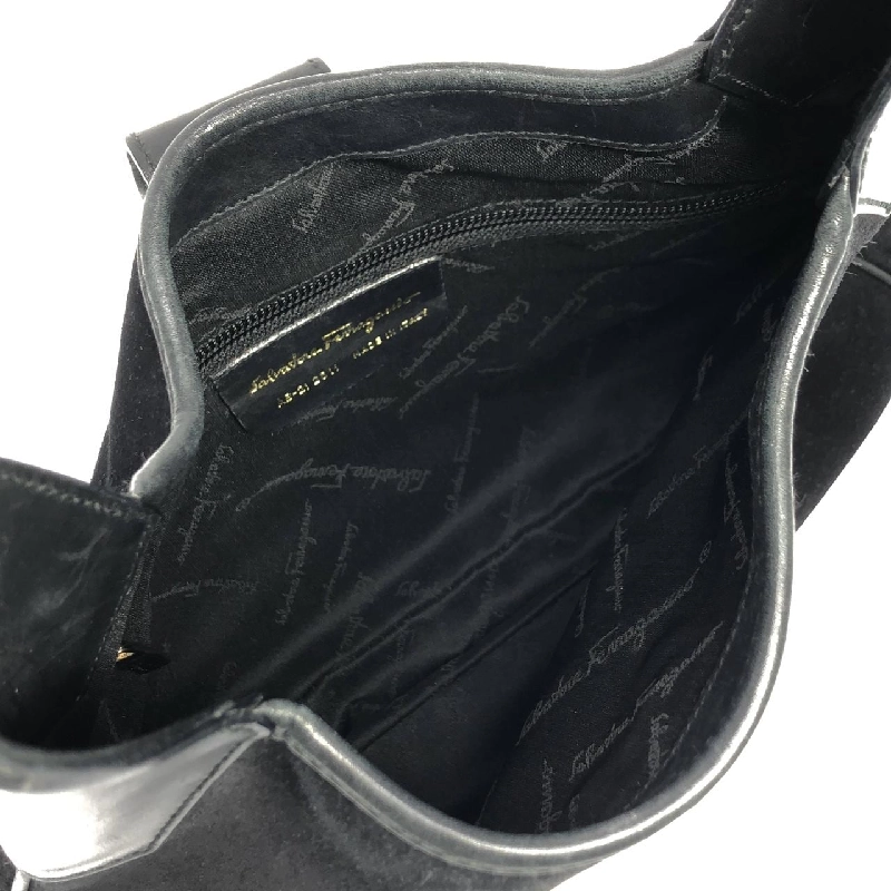 Túi xách vai Salvatore Ferragamo 21 2811 - Hàng hiệu Chính hãng 801892