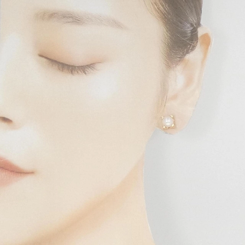 Bông tai Cartier C de Cartier 666045