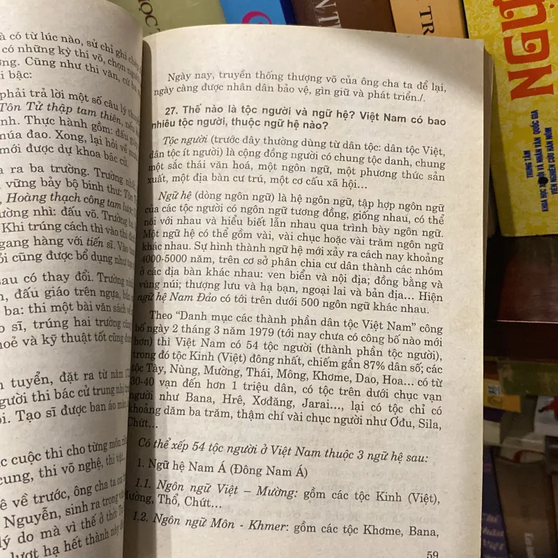 HỎI VÀ ĐÁP VỀ CƠ SỞ VĂN HÓA VIỆT NAM (XB 2006) 966497