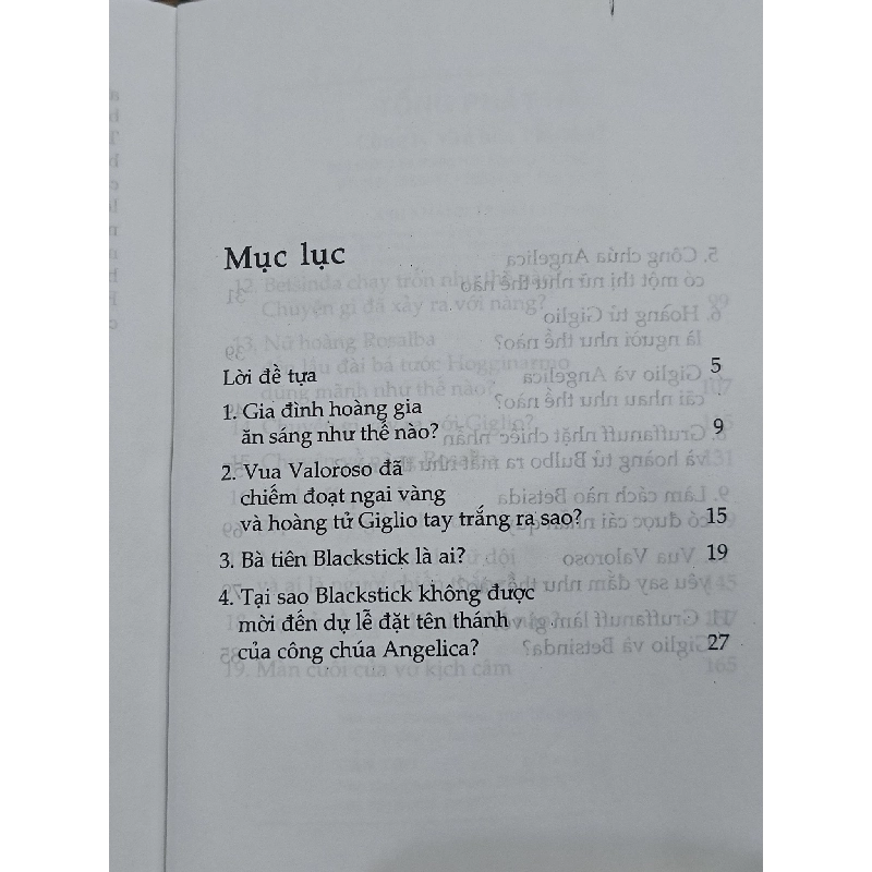Hoa hồng và chiếc nhẫn - William Thackeray (Hồng Vân dịch) 594187