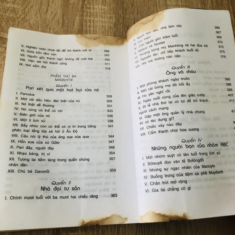NHỮNG NGƯỜI KHỐN KHỔ (T2) 1030016