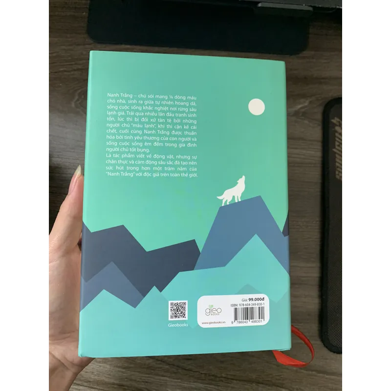 Nanh trắng (bìa cứng) 737971