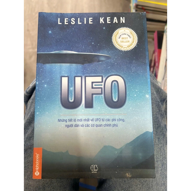 UFO -LESLIE KEAN 352470