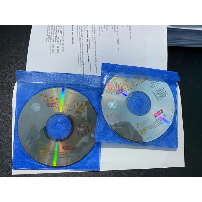 Sách Tiếng Anh lớp 12 (Tập 1 và 2) + Đĩa CD 358228