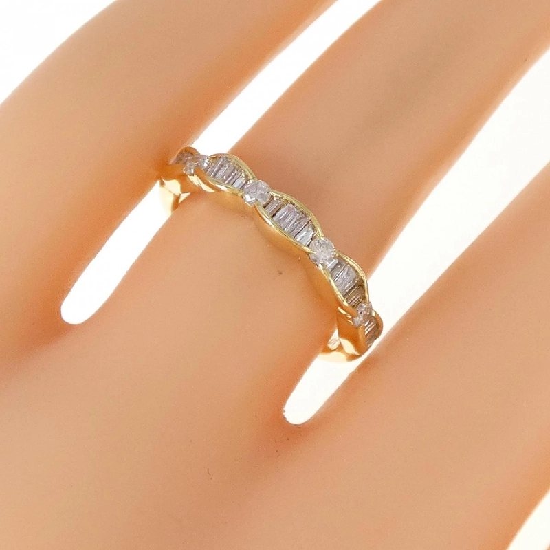 Nhẫn kim cương K18YG 0.40CT 672873