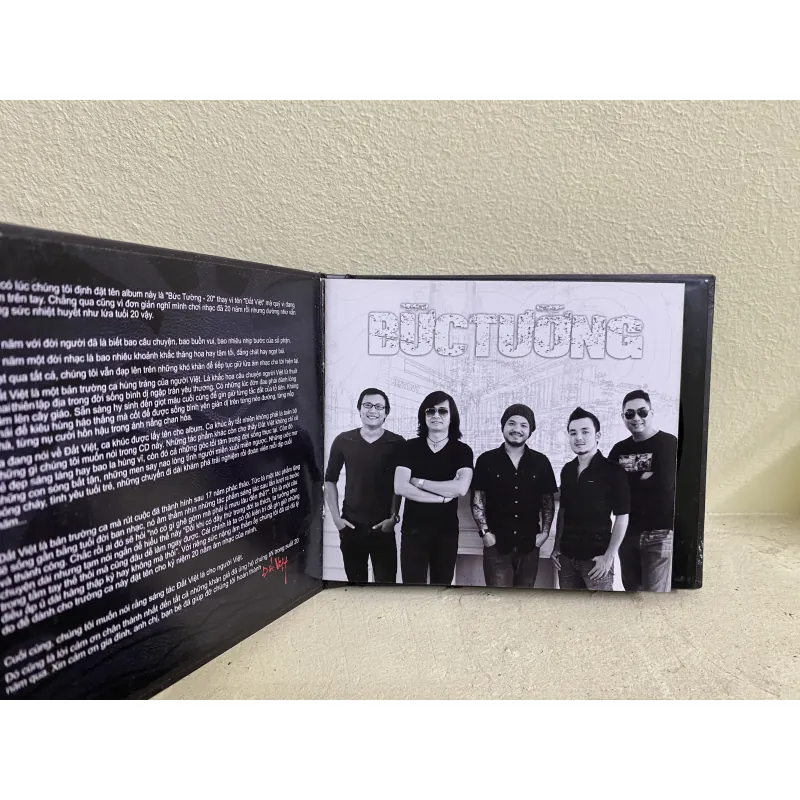 Đĩa nhạc Bức tường đất Việt 1029128