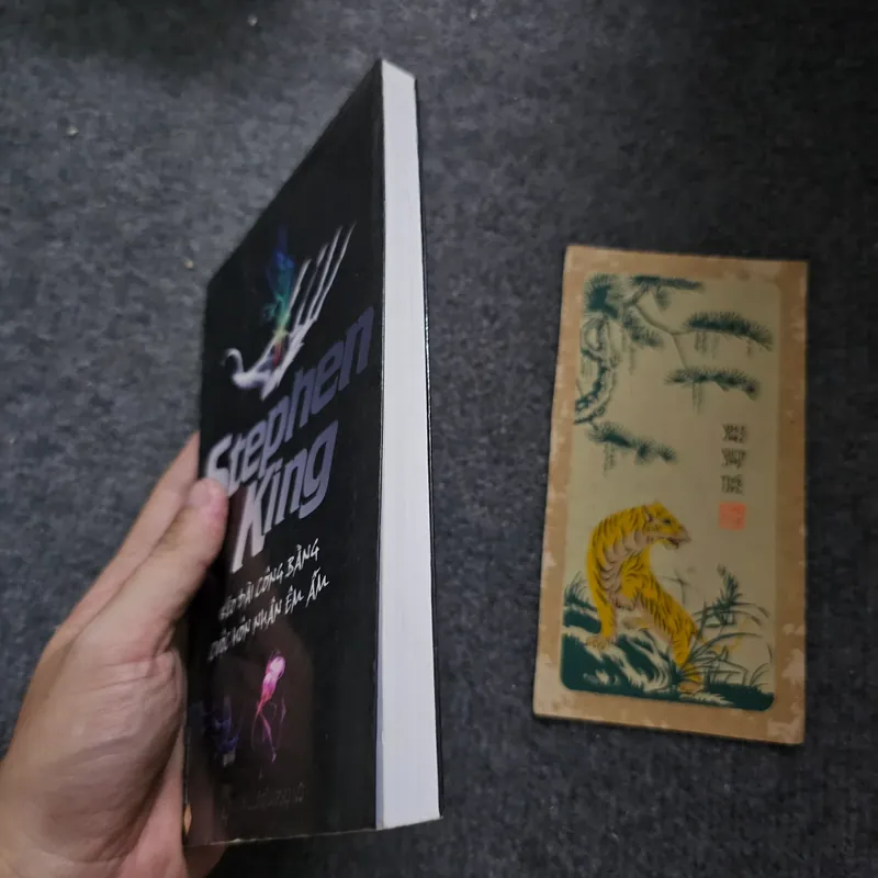 Kéo dài công bằng cuộc hôn nhân êm ấm - Stephen King 733993