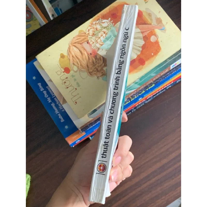 Thuật toán và chương trình bằng ngôn ngữ C 560145