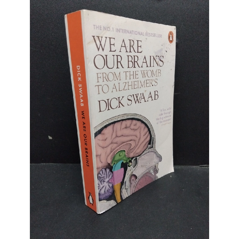 We are our brains mới 70% ố vàng có viết nhẹ 1 trang HCM2207 Dick Swaab NGOẠI VĂN 190061