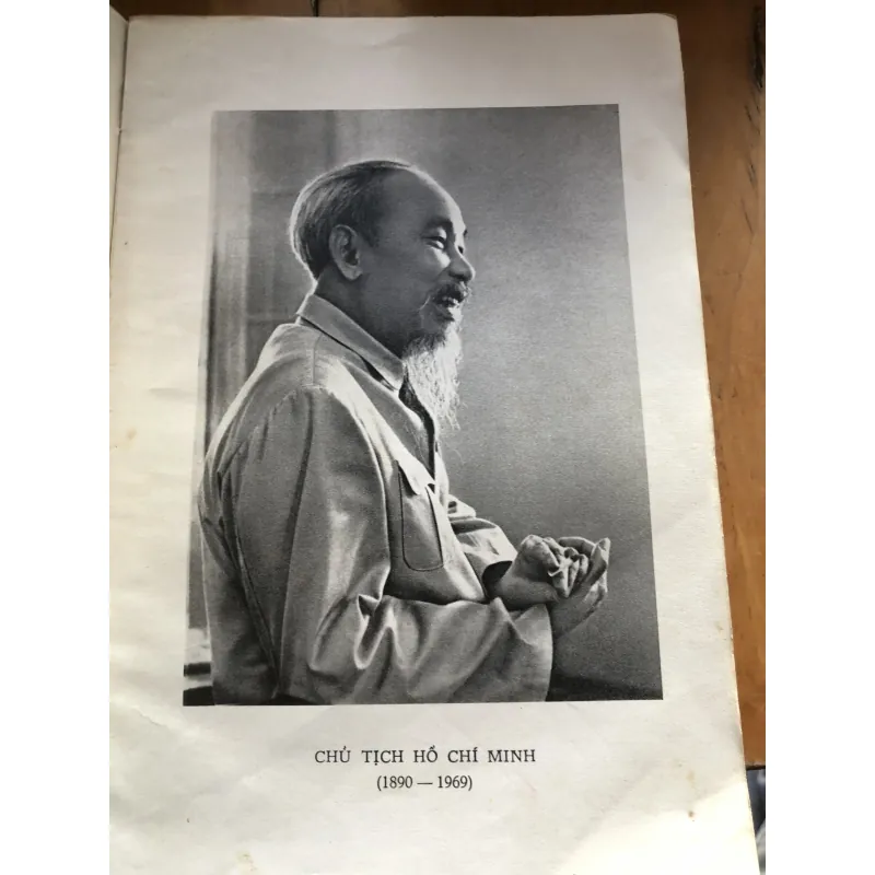 Văn Hồ Chủ Tịch 1000579