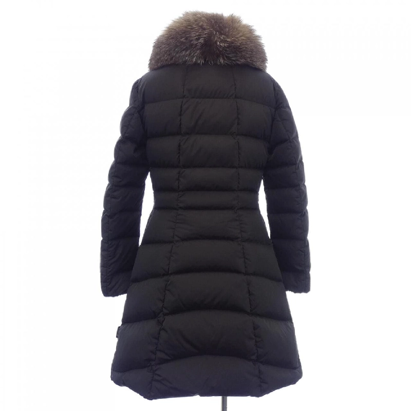 Áo khoác lông vũ MONCLER 643512