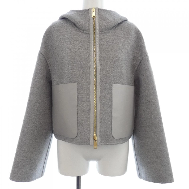 FENDI FF motif FJ6993 A5HD áo khoác 628831