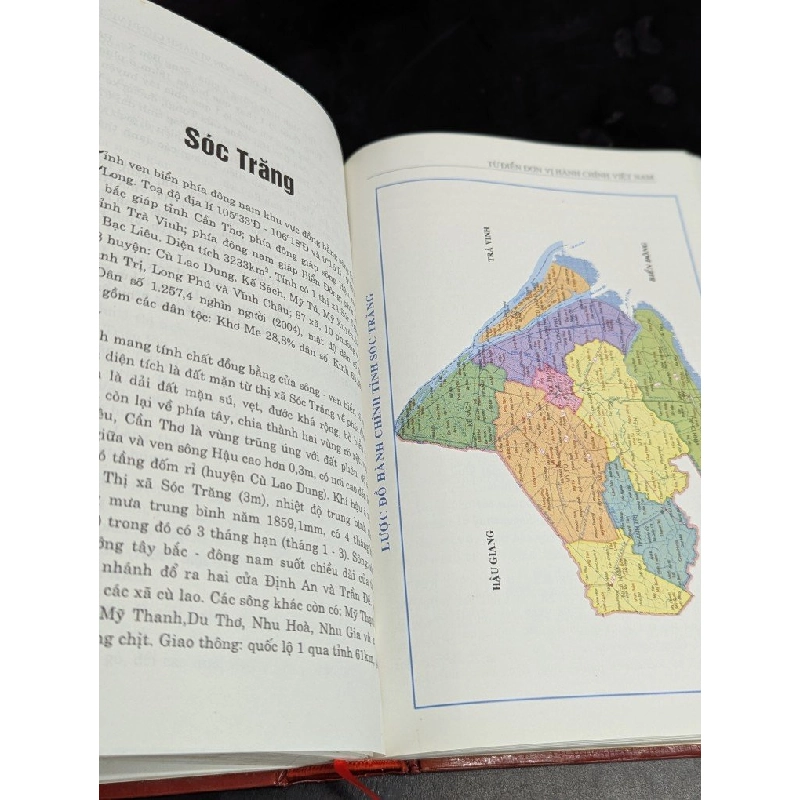 Từ điển đơn vị hành chính việt nam - Lê Hồng Chương 784088