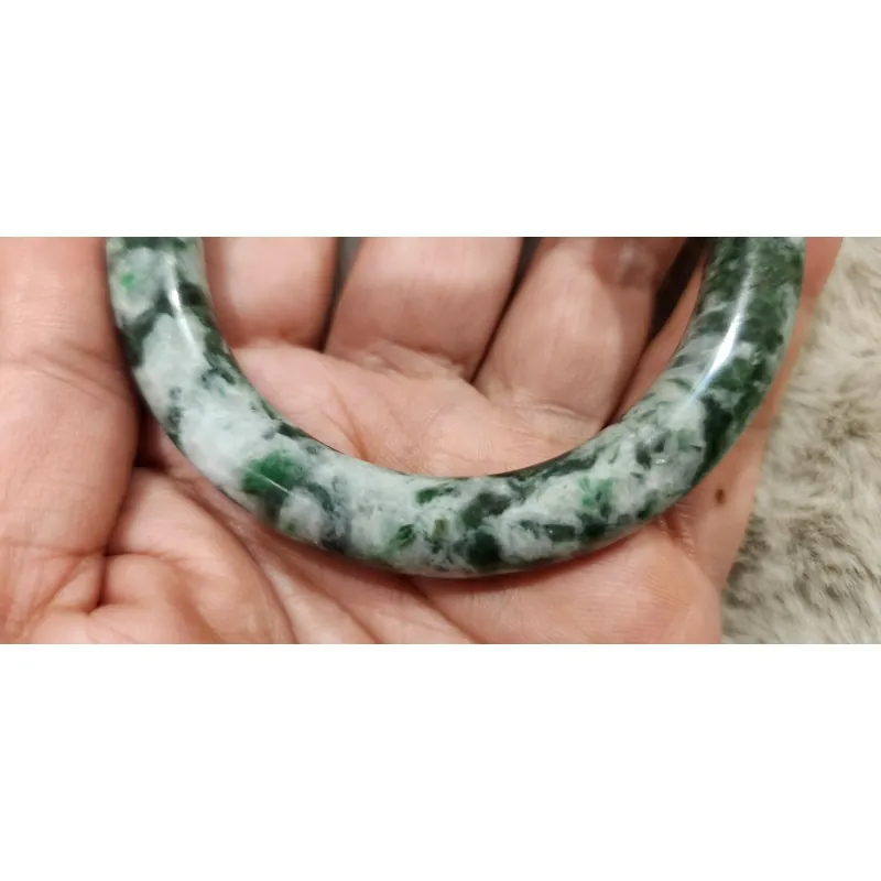 Vòng cẩm thạch 778757