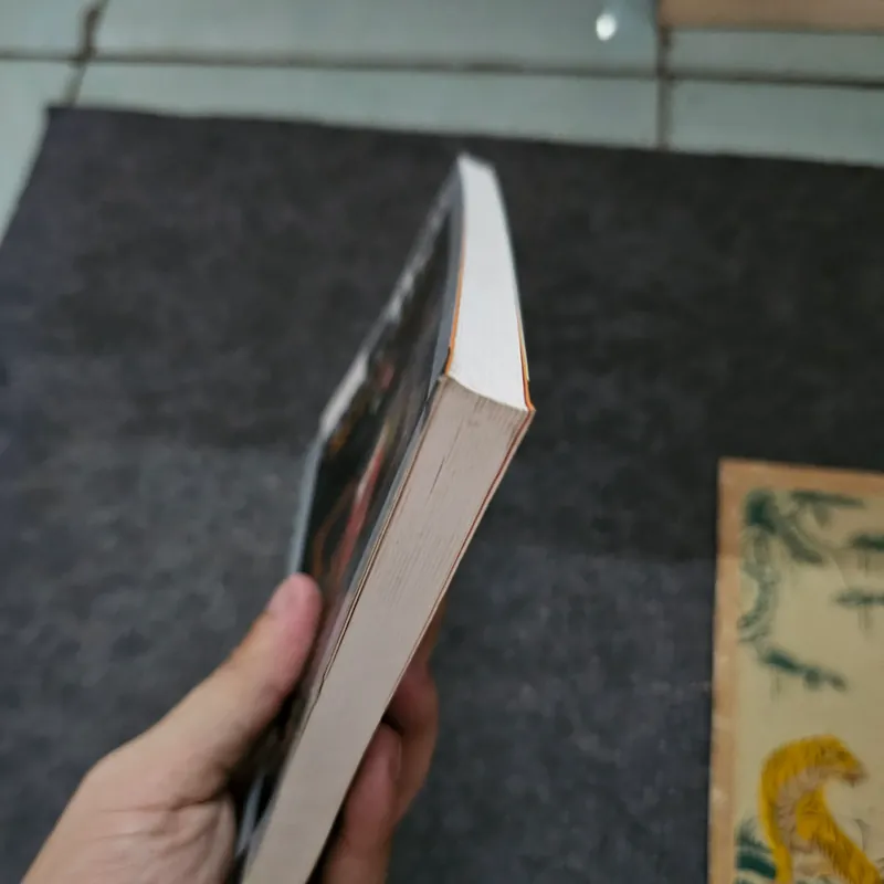 Bốn lối vào nhà cười - Hồ Anh Thái 737262