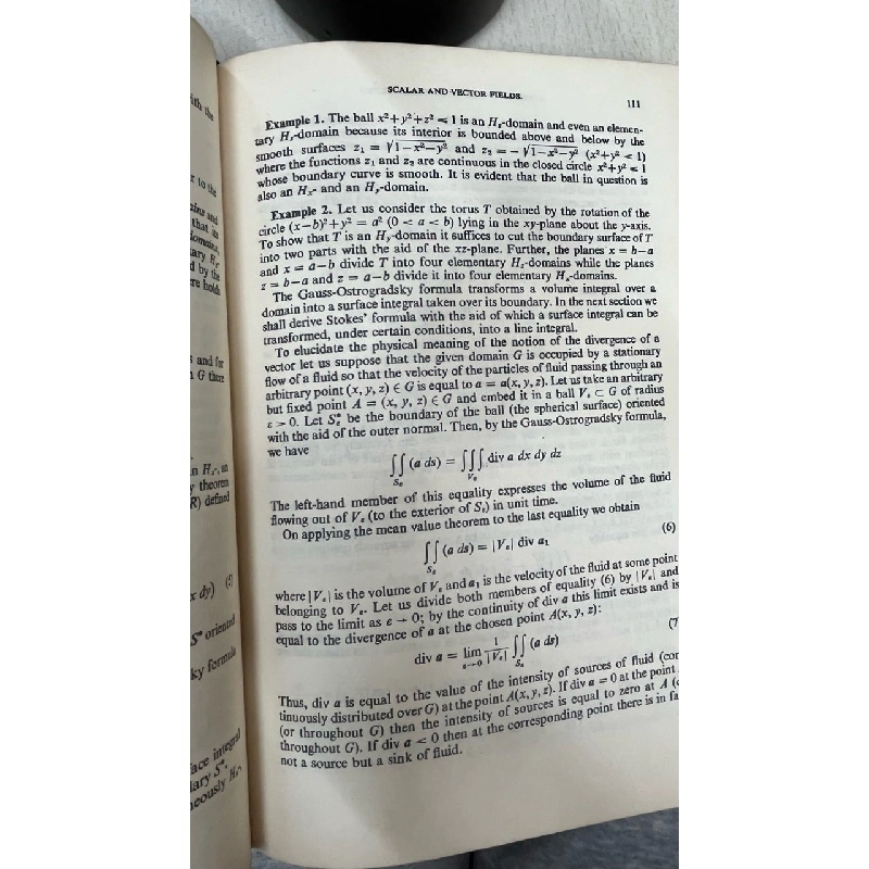 A course of Mathematical analysis - S. M. Nikolsky 1045359