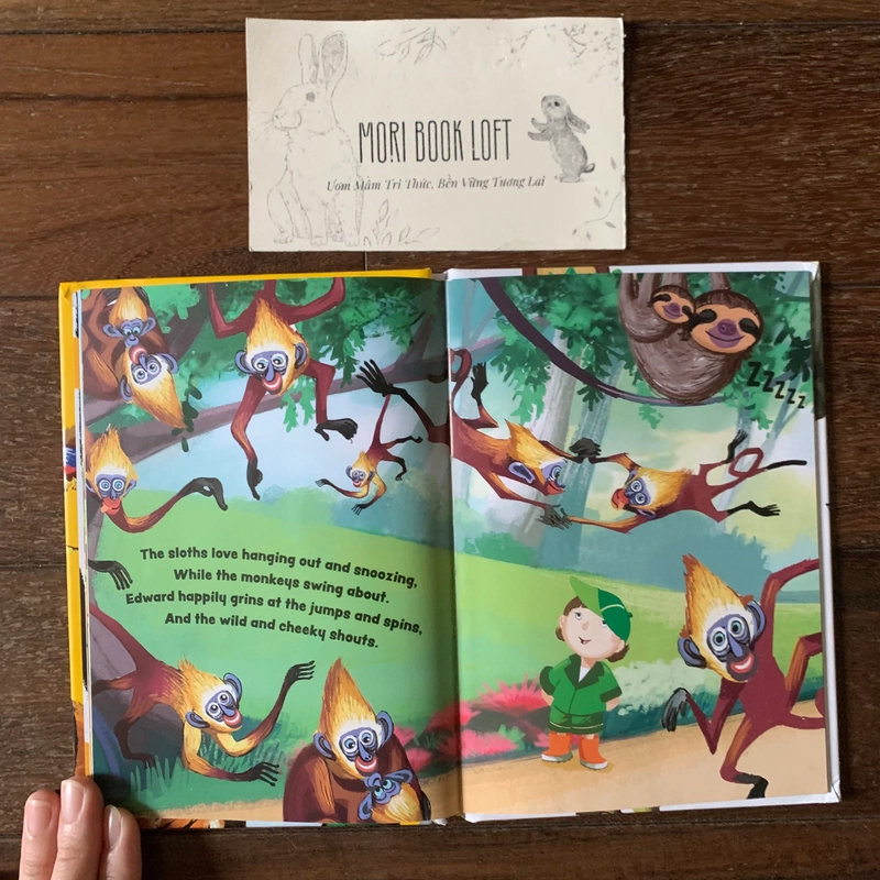 Sách ngoại văn Edward's Animal Adventure, Used, Bìa cứng 538139