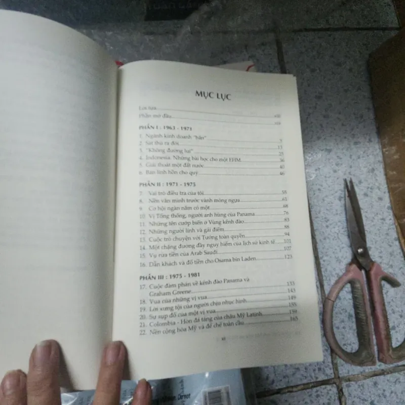 Lời Thú Tội Của Một Sát Thủ kinh Tế bìa cứng  1001413