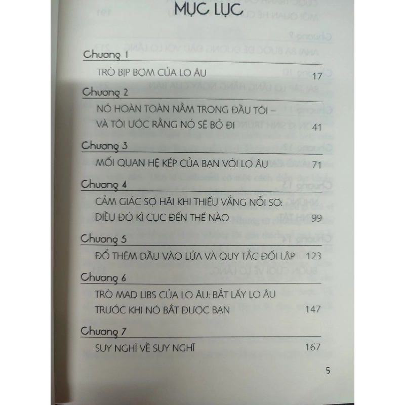 Trò Bịp Bợm Của Lo Âu mới 90% bẩn nhẹ 2020 HCM2606 David A. Carbonell VĂN HỌC 916011