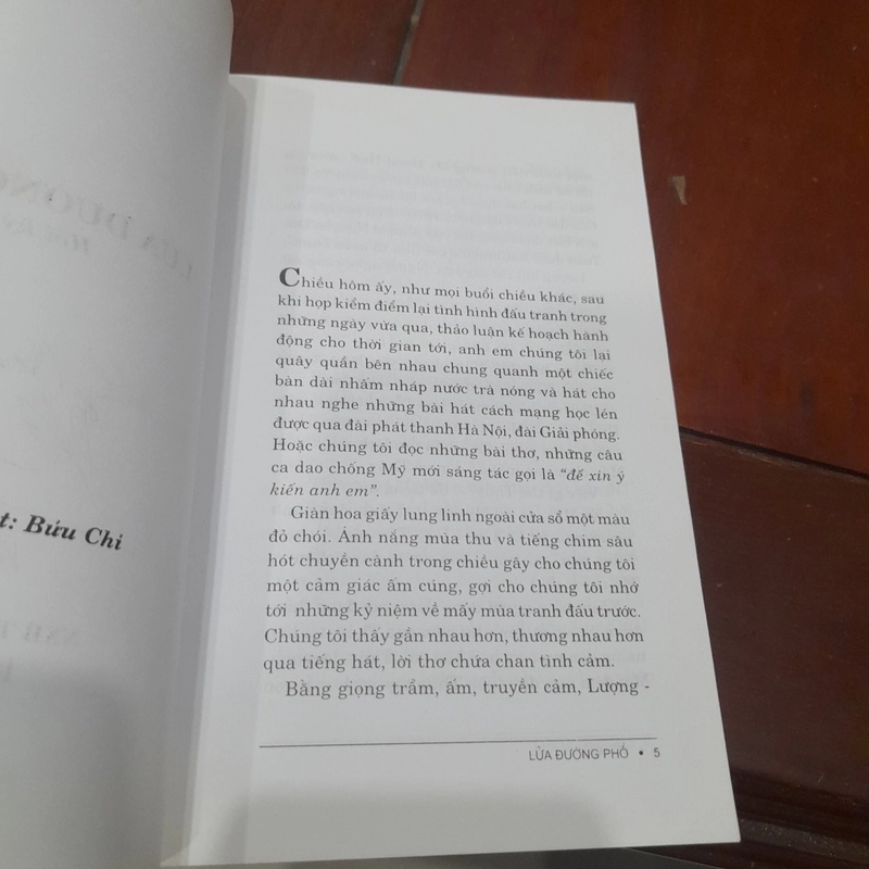 LỬA ĐƯỜNG PHỐ (Hồi ký Võ Quê) 518783