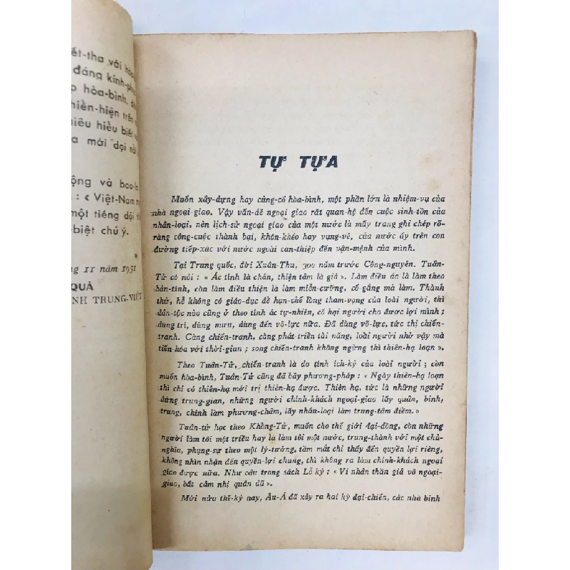 Việt Nam ngoại giao sử cận đại - Ưng Trình 128156