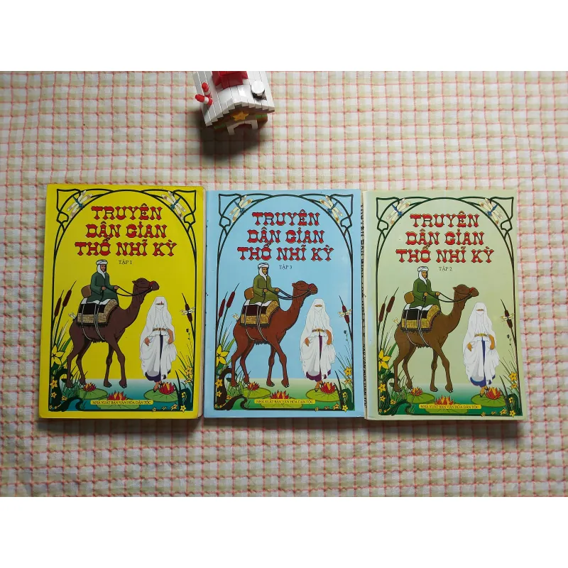 Box 3 cuốn TRUYỆN DÂN GIAN THỔ NHĨ KỲ • Sách Khổ Nhỏ 753188