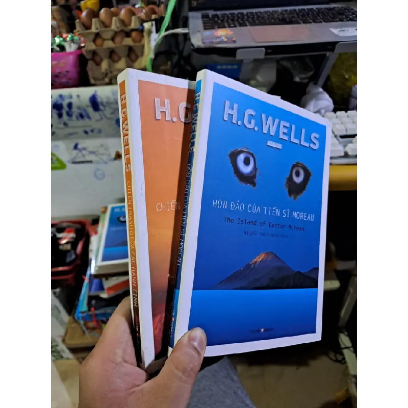 [Sách Cũ SCGR] Bộ 2 cuốn H.G.Wells Hòn đảo của tiến sĩ Moreau + Chiến tranh giữa các hành tinh mới 90% ố nhẹ Văn học nước ngoài HCM1709 684575