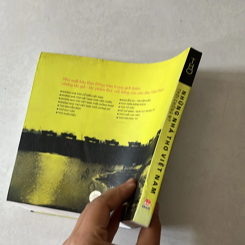 Những nhà thơ Việt Nam thời chống Mỹ 503208