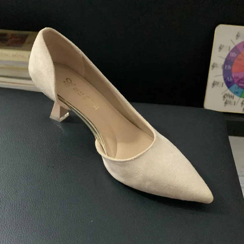 Giày mũi nhọn khuyết eo 970552