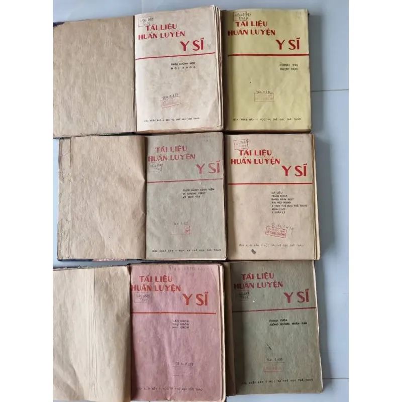 Tài liệu huấn luyện y sĩ, xuất bản 1969  1020585