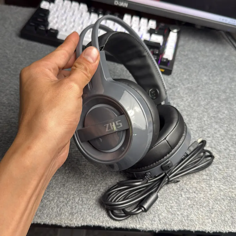 Tai nghe chụp tai ZH5  746018