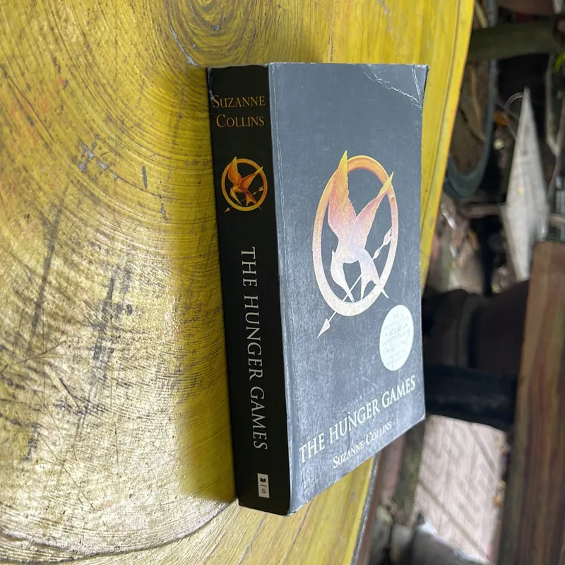 THE HUNGER GAMES- SUZANNE COLLINS 566899