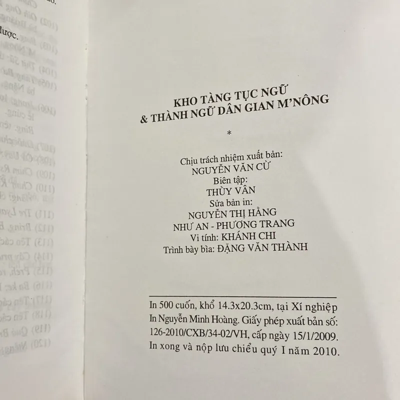 KHO TÀNG TỤC NGỮ & THÀNH NGỮ DÂN GIAN M'NÔNG, Song ngữ M'Nông - Việt, bìa cứng (XB 2010) 697732