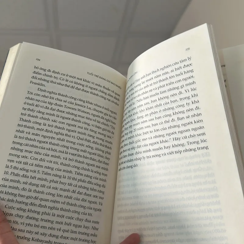 Sách “Tuổi trẻ đáng giá bao nhiêu” 990182